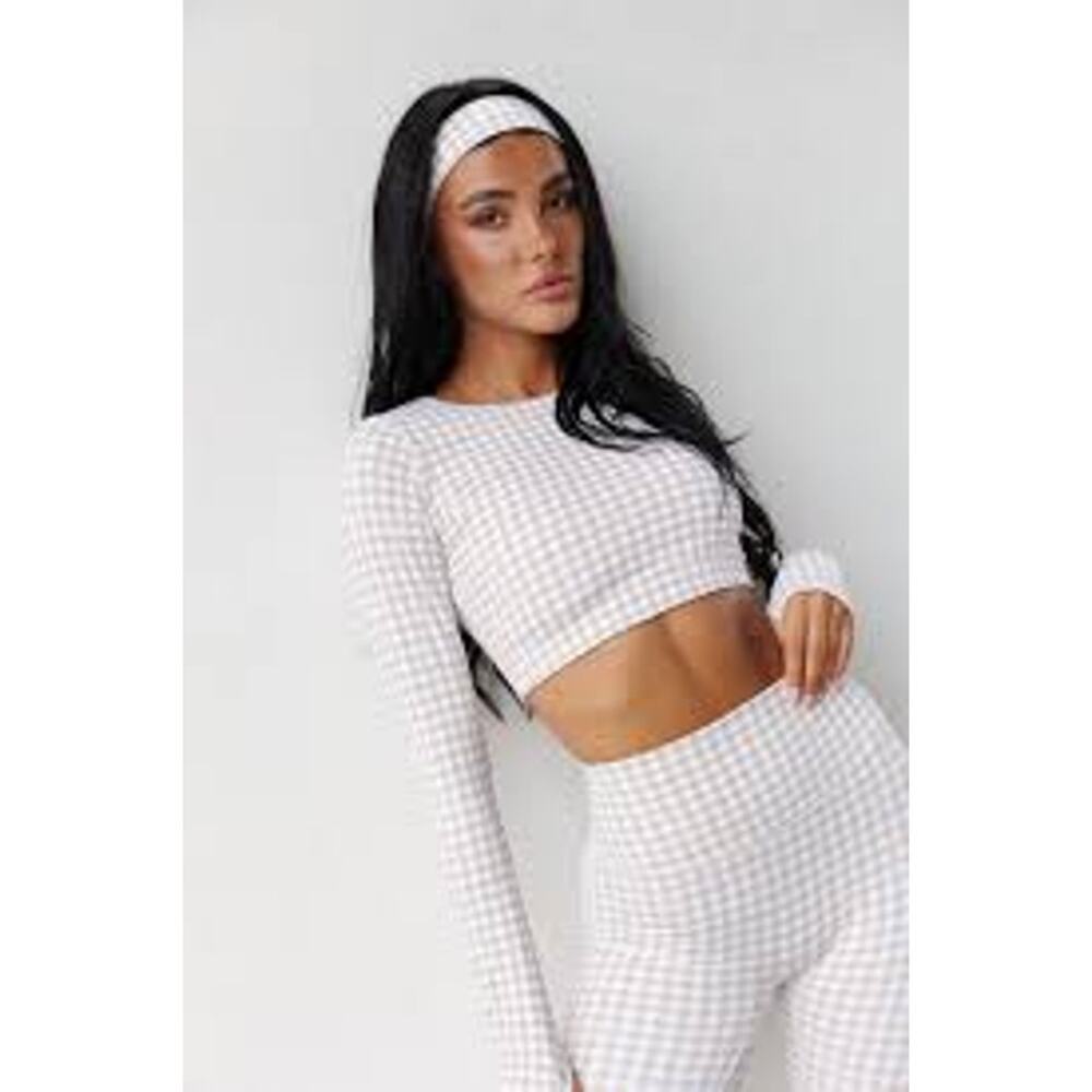 Astoria Activewear LUXE BALANCE Staple Sleeved Crop Beige Gingham XL